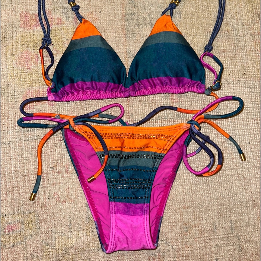 Vix Swimwear Bikini Small top, XS bottom